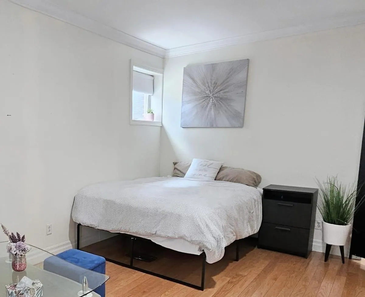 Trinity Bellwood Suites Downtown Toronto Apartment